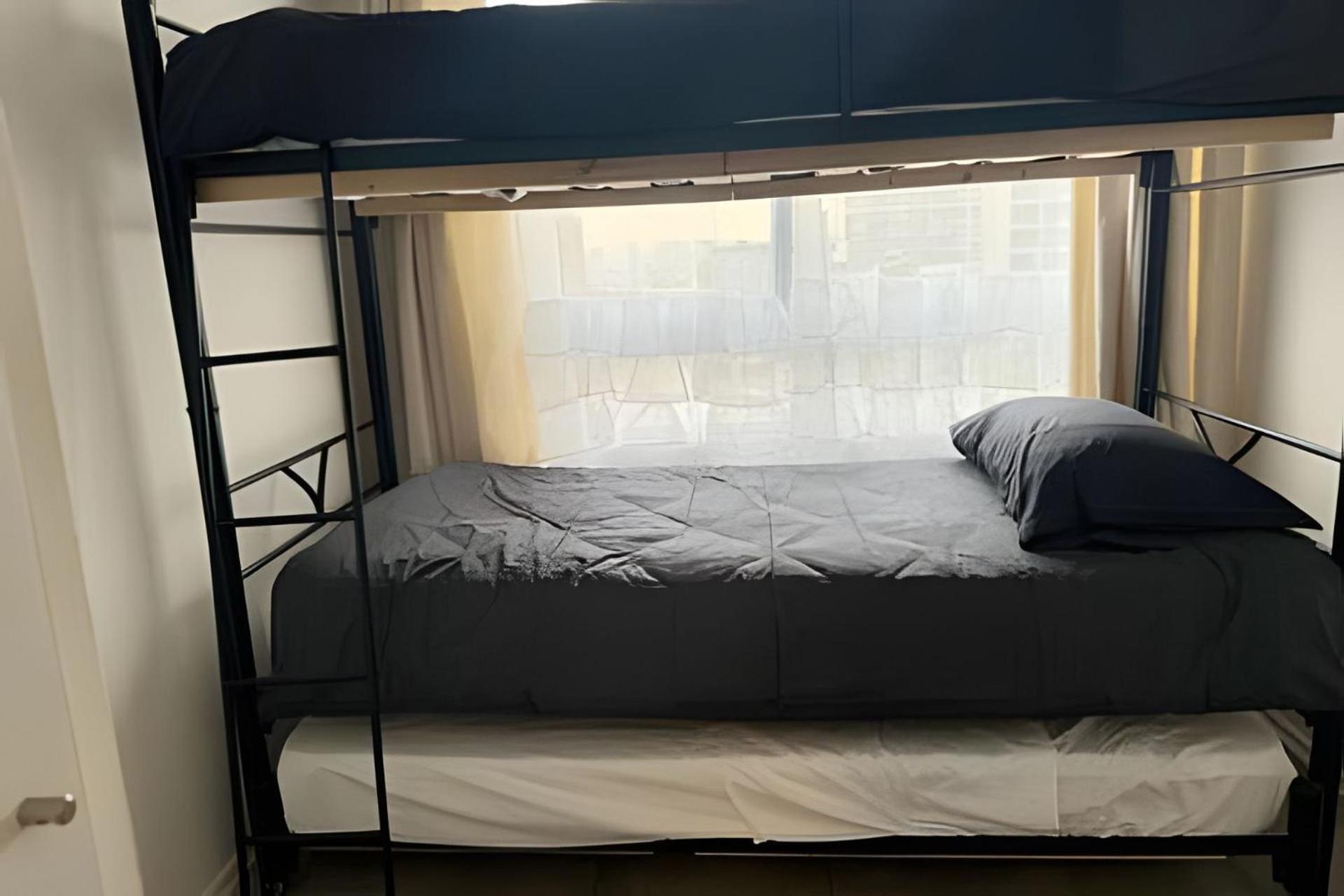 Familiar En Apartamento